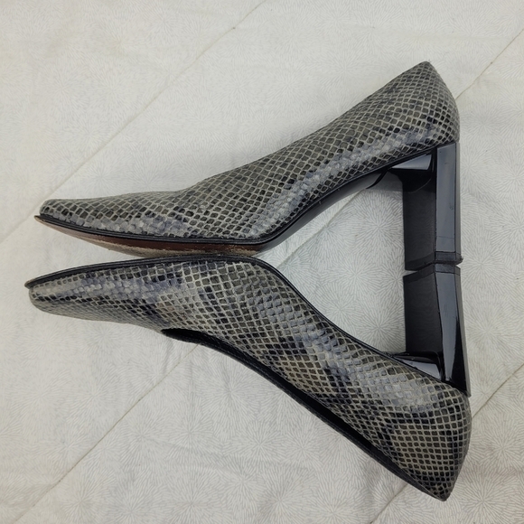 Stuart Weitzman snakeskin gray leather square toe block heel shoe pump work 6.5 - Picture 10 of 12